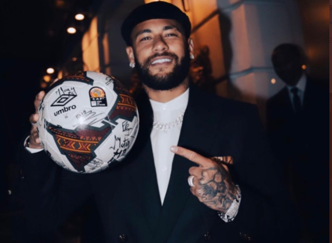 Fonds – Soirée de charité organisée par Gana Guèye : Neymar achète le ballon de la finale de la Can à plus de 100 millions Cfa