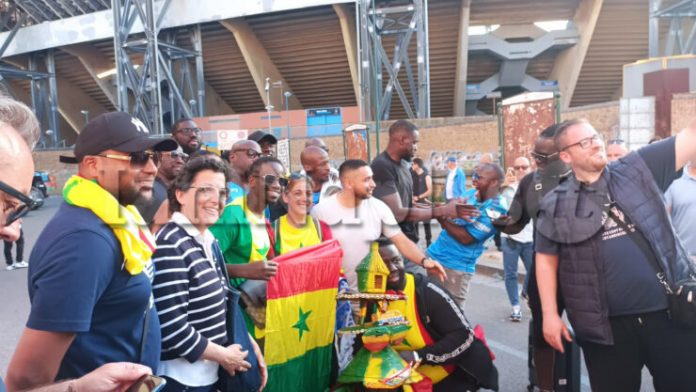 Koulibaly en communion avec les supporters sénégalais (Vidéos +Photos)