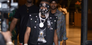 Musique : Sidiki Diabaté paré d’un masque  crée la polémique  en Côte…