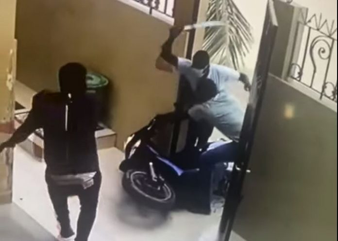 Vol armée à la zone de captage : Un des agresseurs en garde à vue au commissariat de Grand Yoff, le scooter retrouvé