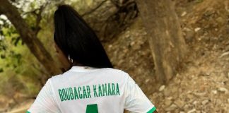 (02 photos) : La Tik Tokeuse Aadjah Everywhere bombesque en cuissard clashe Boubacar Kamara