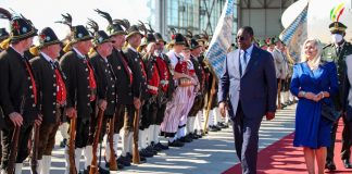 Allemagne-Sommet G7 : Macky accueilli par les Bavarois et la communauté sénégalaise de Munich (Photos)
