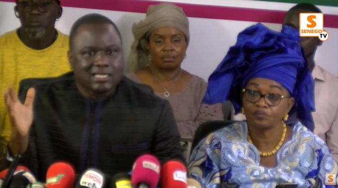 Déthié Fall : « Je ne serai jamais en sursis au Sénégal…Macky n’est pas un roi… » (Senego Tv)