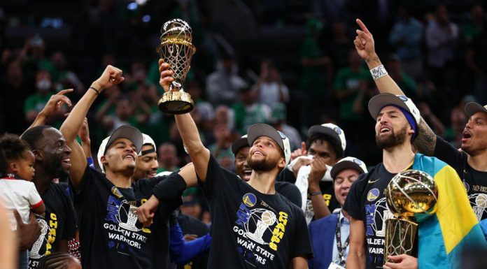 NBA: Stephen Curry offre aux Warriors leur 7e titre