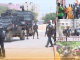 Obélisque : Une police didactique face à « des jeunes excités qui veulent manifester » (Senego-TV)
