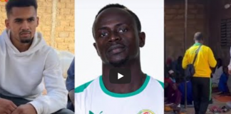 (Vidéo) : Très humble, Ilimane Ndiaye s’invite dans un Daara et s’assoie aux côtés ses enfants