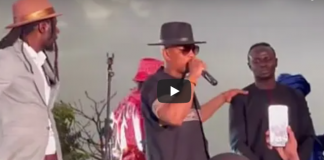 (Vidéo) – Dioufy  fait les éloges de Sadio Mané en public : « Xamoul kouko wakh lou bone ak lou bakh nieup lay...