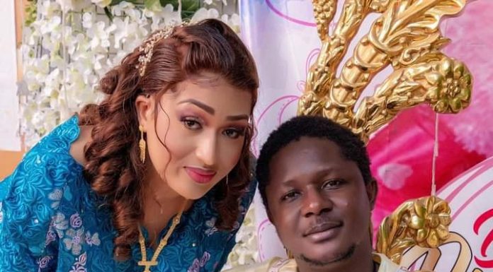 (07 photos) : Serigne Bara Ndiaye a baptisé sa fille. Regardez les sagnsés de sa magnifique épouse