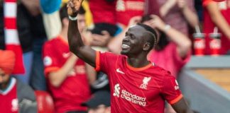 Liverpool : Henderson trouve l’attaque des Reds toujours « forte » malgré le départ de Sadio Mané