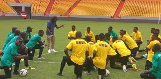 Match contre le Liberia : Aliou Cissé a rendu visite aux Lions locaux au stade Abdoulaye Wade