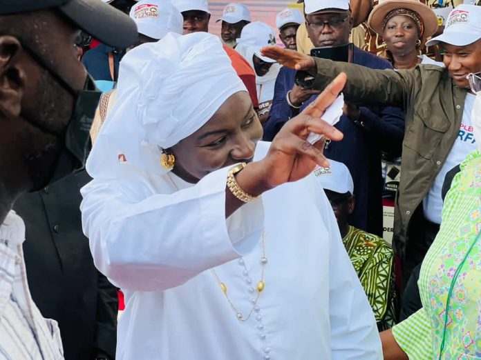 Kaolack: Mimi Touré, tête de liste nationale BBY a été battue dans son bureau de vote par Yewwi