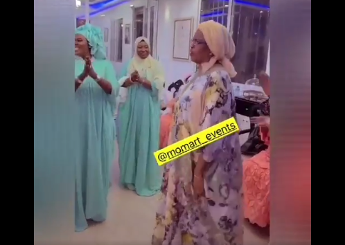 (Vidéo) : Marieme Faye Sall se lâche au rythme des « Tassou » de Ousmane Bongo
