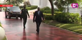 Nomination d’un nouveau premier ministre : Le président Macky Sall vient d’arriver au Palais de la république.