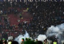 Drame dans un stade en Indonésie: 32 enfants parmi les 125 morts