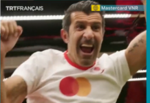 Football au dessus des nuages : Luis Figo établit un record Guinness (Vidéo)