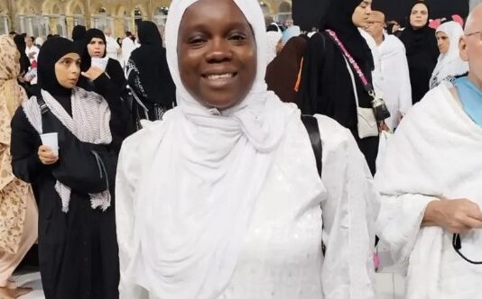 (02 photos) : La journaliste Mame Fatou Ndoye a effectué son Oumra à La Mecque