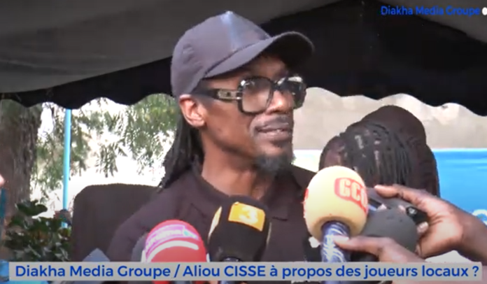 Aliou Cissé: « Joueurs Sénégal yi, gneupp la équipe nationale intéressé (…) après da gnouy khol niveau bi ak »