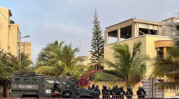 Cité Keur Gui : Le domicile de Ousmane Sonko assiégé par les forces de l’ordre (Photos)