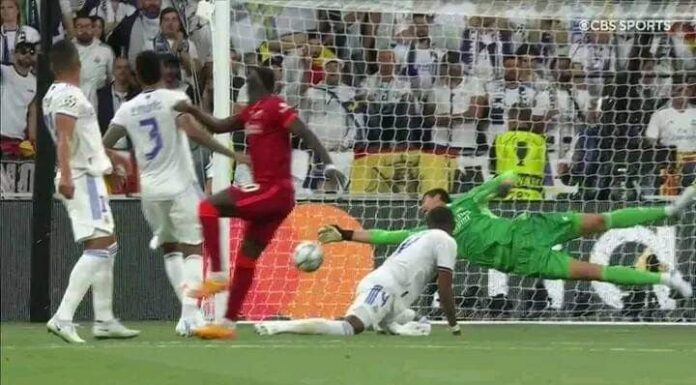 Real Madrid – Courtois: « L’arrêt le plus difficile de la saison dernière a été celui contre Sadio Mané »