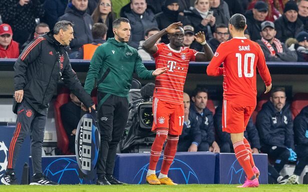 Le Bayern éliminé par City : le regard sombre de Leroy Sané, remplacé par Sadio Mané qui provoque un penalty