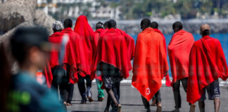 Espagne : bientôt « une série » de vols retour vers le Sénégal pour les migrants débarqués aux Canaries